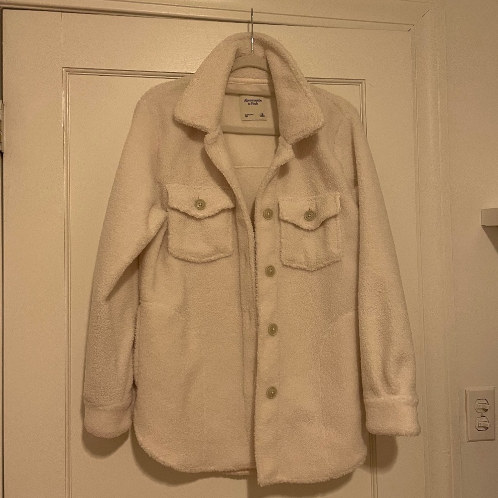 Abercrombie White Medium Sherpa Shacket